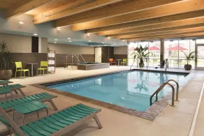 Home2 Suites Iowa City Coralville - Piscine