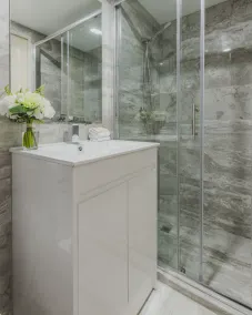 Toowong Central Motel Apartments - Bathroom