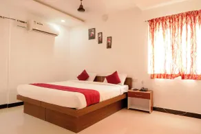JR Service Apartment - Room