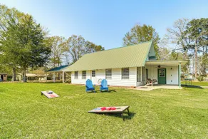 Boat & Swim: Lakefront Toledo Bend Retreat! - Interni