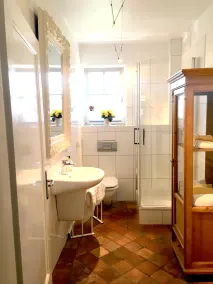 Lilis kleines Hotel - Bathroom