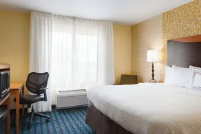 Fairfield Inn & Suites by Marriott Weirton - Room
