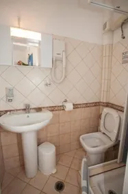 Dafnis Studios & Apartments - Bad