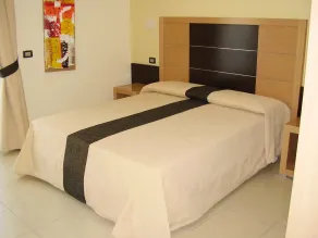 Ticho's Greenblu Hotel - Værelse