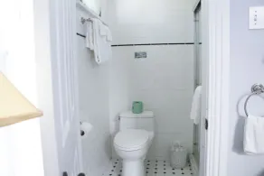Chalfonte Hotel - Bathroom
