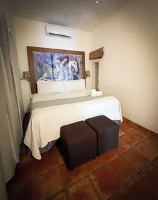 At Wind Chimes Boutique Hotel - Room