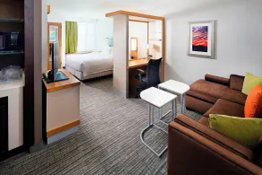 SpringHill Suites by Marriott Carle Place Garden City - Chambre
