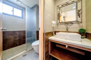 Aurora Castle - Bathroom