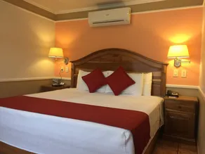 Prado Inn & Suites - Zimmer