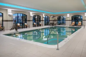 Courtyard by Marriott Buffalo Airport - Piscine