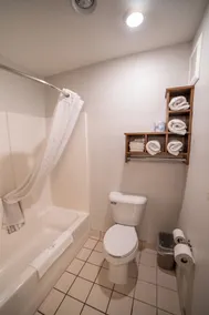 Quality Inn & Suites Watertown near Prairie Lakes Ice Arena - Bathroom