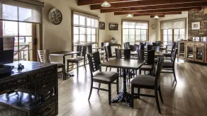 Hideaway on George - Reception