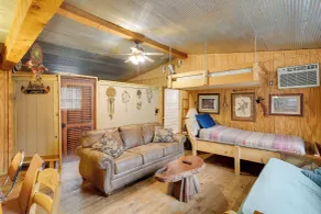 Cozy Riverfront Cabin ~ 2 Mi to Main Street Hardy - Interior