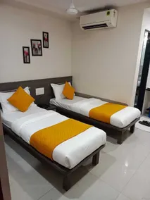 FabHotel RS Regency - Room
