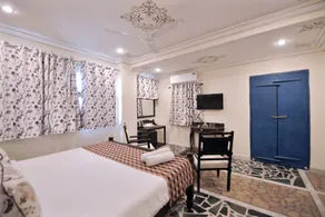 The Lake View Hotel- On Lake Pichola - Habitación