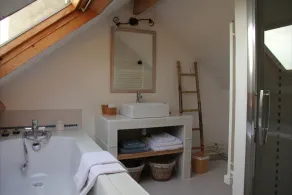 Les Hauts Du Val - chambres d'hotes - Salle de bain