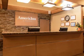 AmericInn by Wyndham Marshall - Resepsjon