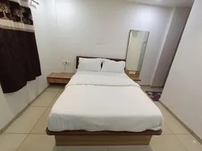 Hotel Mansarovar - Room