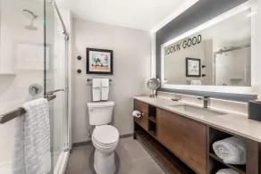Best Western Plus Rialto - Badrum