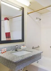 OYO Hotel McAllen Airport South - Salle de bain