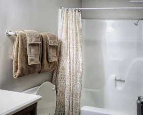 Lafayette Townhouse 105 - Bathroom