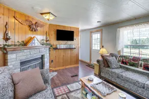 Pet-friendly Perham Home: Fire Pit + Trail Access! - Interiør