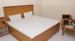 Hotel Surya Palace - Rum