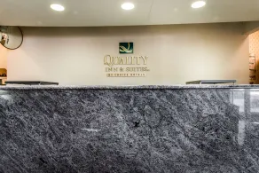 Quality Inn & Suites Fairview - Erie - Hall