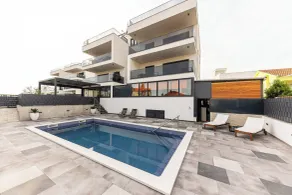 Orange Apartment&Spa Okrug Gornji - Pool
