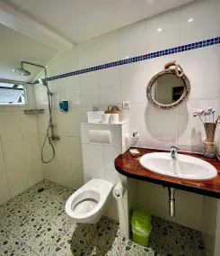 Linareva Moorea Beach Resort - Bathroom