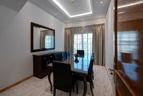 J5 Holiday Homes Mirdif - In-room dining