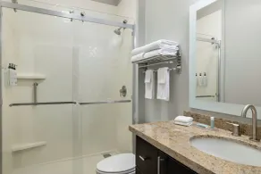 TownePlace Suites by Marriott Phoenix Goodyear - Badezimmer