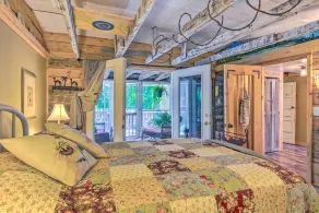 'the Country Cottage in Union Mills w/ Porch! - Innvendig