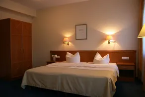 Hotel Wilhelmshöhe - Room