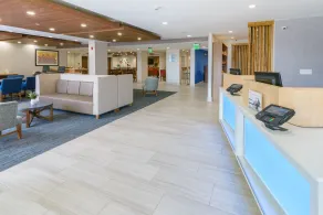 Holiday Inn Express Southington by IHG - Réception