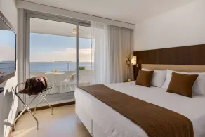 Dazzler by Wyndham Colonia - Room