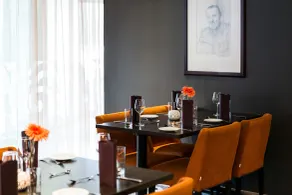 Quality Hotel Entry - Restaurant