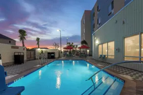 TownePlace Suites by Marriott McAllen Edinburg - Piscine