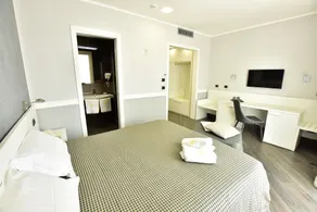 Palazzo Rosenthal Vesuview Hotel & Resort - Room