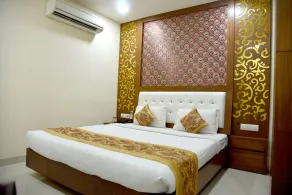 Hotel Simran Pride - Room