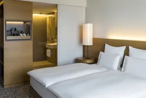 Pullman Basel Europe - Room