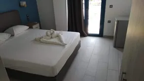 Christina Studios & Apartments - Habitación