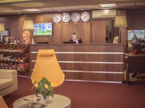 Hotel 10 Ponta Grossa - Recepción
