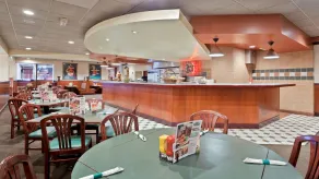 Holiday Inn Hotel & Suites Overland Park-West by IHG - Restaurant