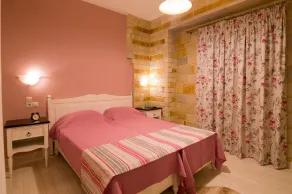 Nikolas Villas Kamilari - Rom