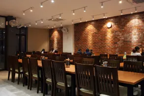 Ahyu Hotel - Restaurant