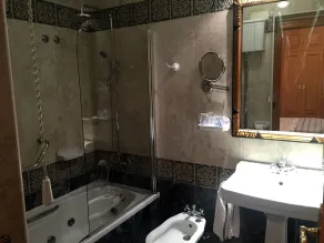 Hotel Juanito - Badezimmer