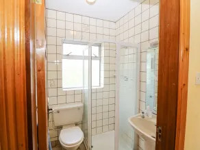 Roughty Bridge View - Bathroom