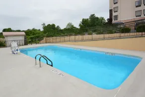 Holiday Inn Express & Suites Greensboro - I-40 atWendover by IHG - Piscine