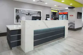 Hampton Inn & Suites Irvine-Orange County Airport - Réception